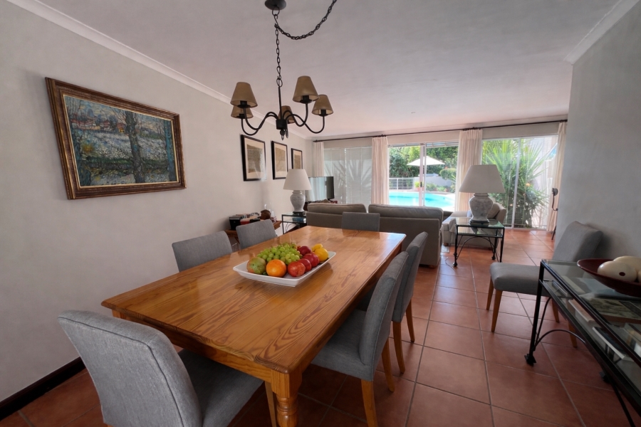 To Let 2 Bedroom Property for Rent in Bantry Bay Western Cape